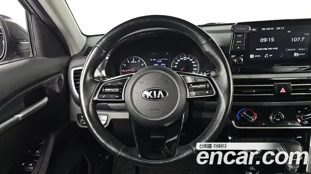 Kia Seltos 2019 — Фото 13/20