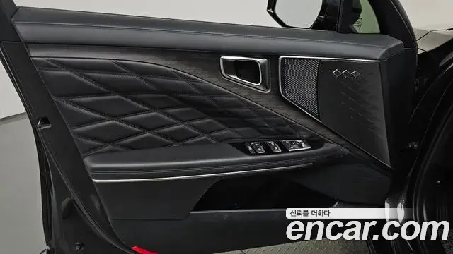 Kia K8 2022 — Photo 36/38