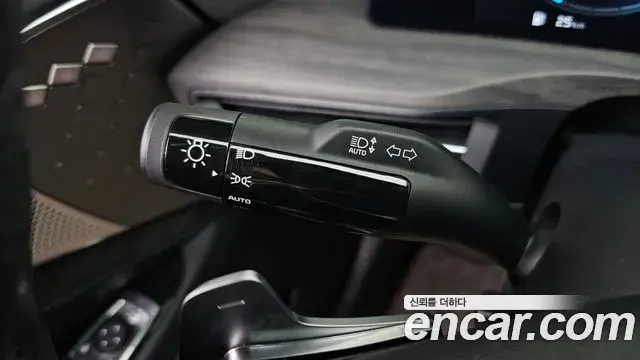 Kia K8 2022 — Photo 10/38