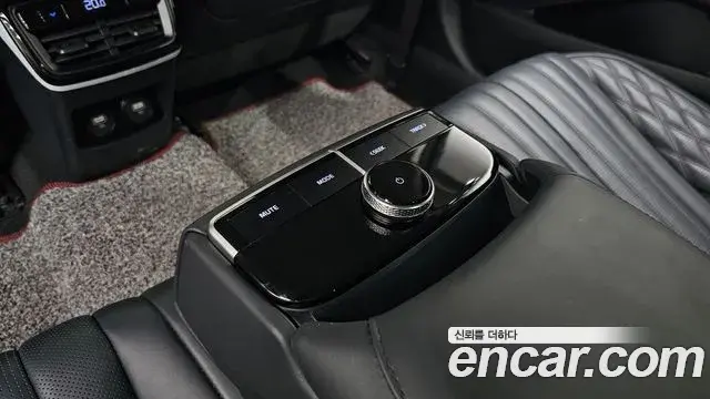 Kia K8 2022 — Photo 17/38