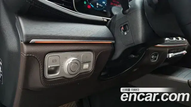 Mercedes-Benz GLE-Class 2022 — Фото 20/20