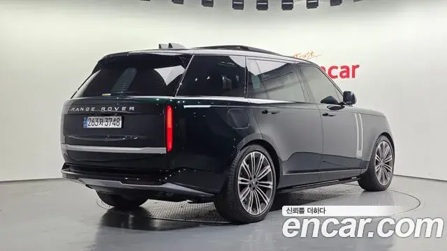 Land Rover Range Rover 2024 — ფოტო 17/20