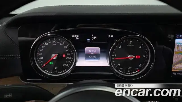 Mercedes-Benz E-Class 2019 — Фото 8/20