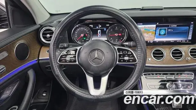 Mercedes-Benz E-Class 2019 — Фото 14/20