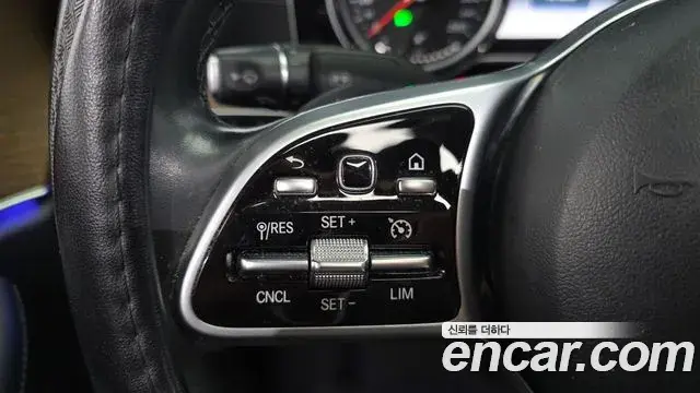 Mercedes-Benz E-Class 2019 — Фото 17/20