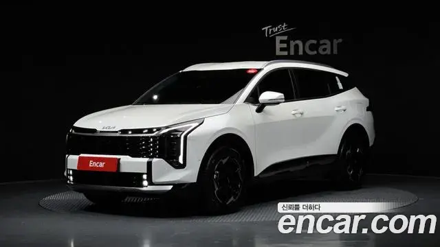 Kia Sportage 2025 — Фото 1/20