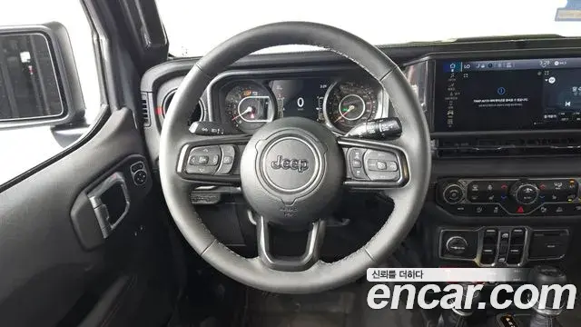 Jeep Wrangler 2025 — Photo 13/20