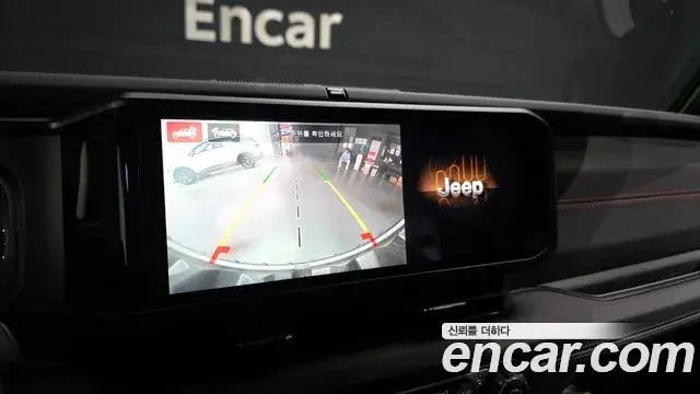 Jeep Wrangler 2025 — Photo 16/20