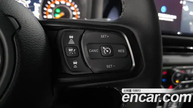 Jeep Wrangler 2025 — Photo 18/20
