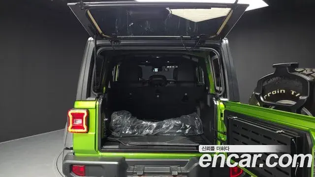 Jeep Wrangler 2025 — Photo 20/20