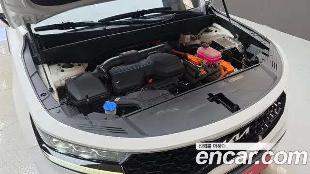 Kia Sorento 2023 — ფოტო 13/38