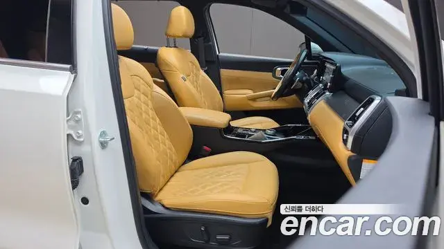 Kia Sorento 2023 — ფოტო 4/38