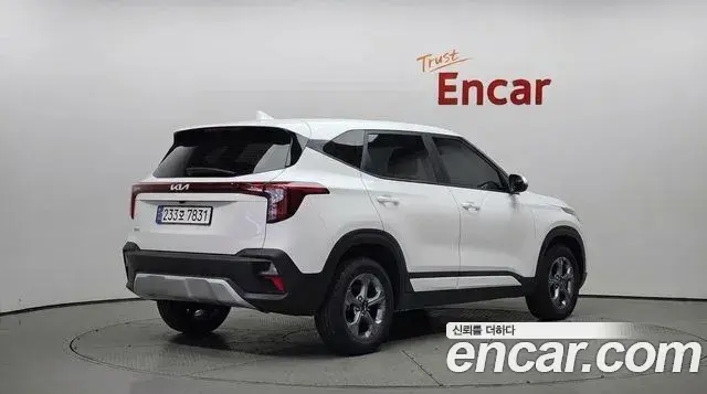 Kia Seltos 2024 — Şəkil 3/32
