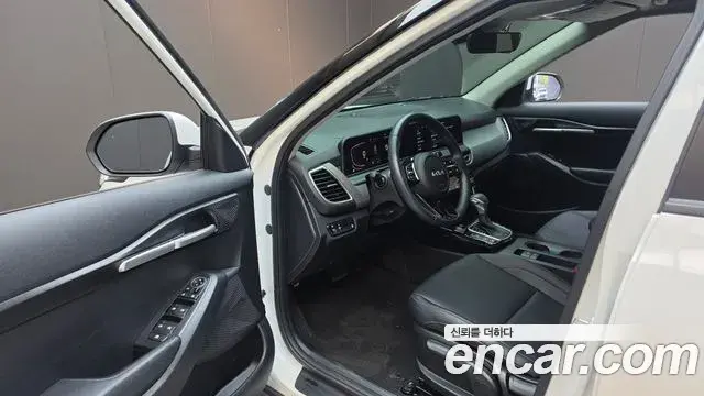 Kia Seltos 2024 — Şəkil 30/32