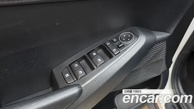Kia Seltos 2024 — Şəkil 13/32