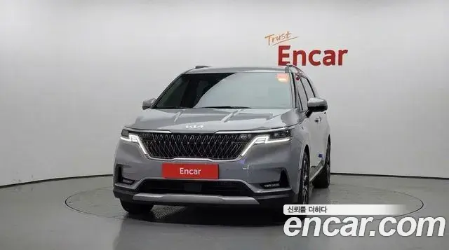 Kia Carnival 2023 — Photo 3/20