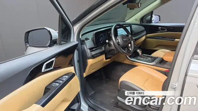 Kia Carnival 2023 — Photo 10/20
