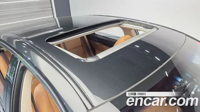 Lexus ES300h 2018 — ფოტო 19/20