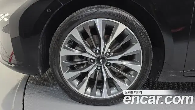Kia K8 2022 — Photo 5/20