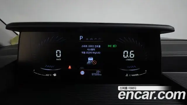 Hyundai Staria 2022 — Фото 8/20