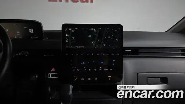 Hyundai Staria 2022 — Фото 14/20
