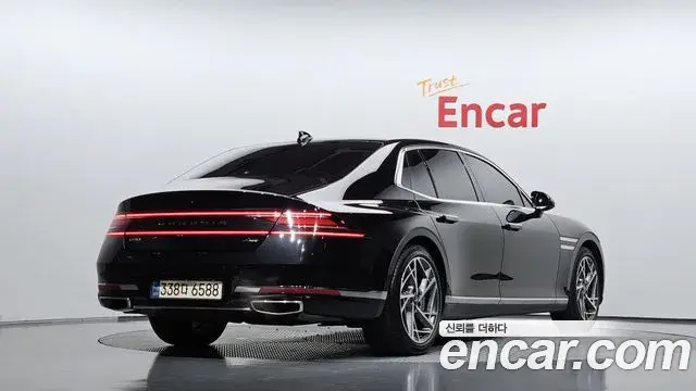 Genesis G90 2023 — Photo 2/20