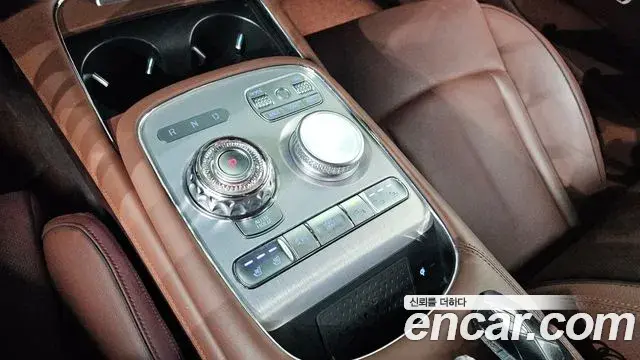 Genesis G90 2023 — Photo 9/20