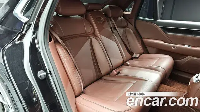 Genesis G90 2023 — Photo 11/20