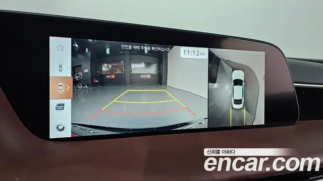 Genesis G90 2023 — Photo 17/20