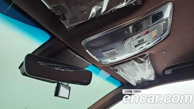Genesis G90 2023 — Photo 19/20