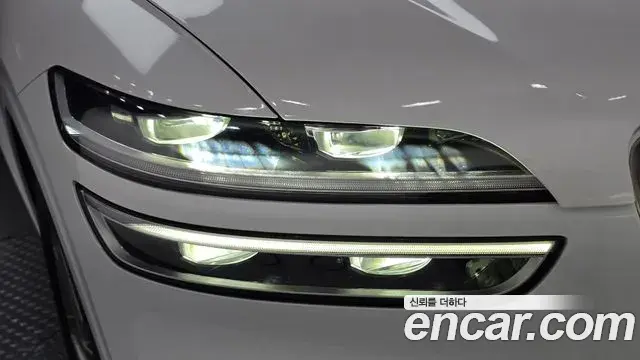 Genesis GV70 2022 — Photo 10/32