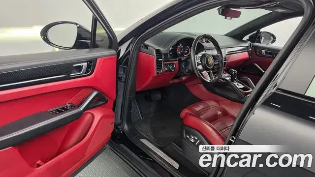 Porsche Cayenne 2020 — Photo 10/20