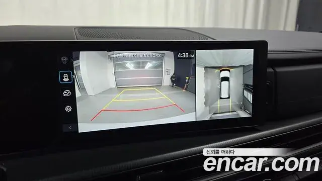 Hyundai Santa Fe 2023 — Photo 14/20