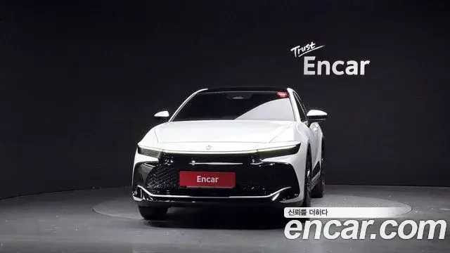 Toyota Crown Crossover 2024 — Şəkil 9/20