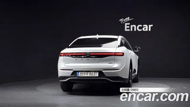 Toyota Crown Crossover 2024 — Şəkil 8/20