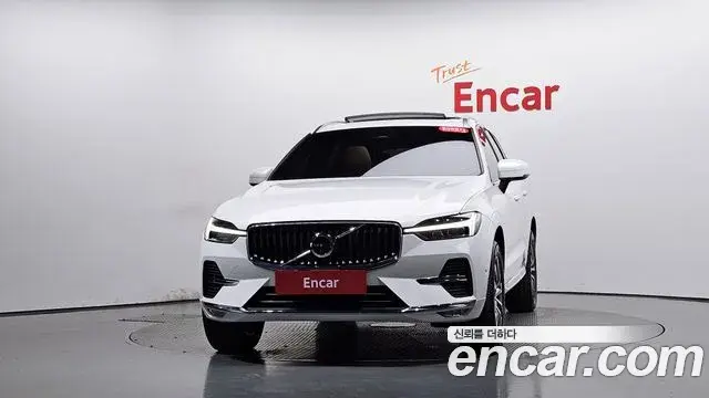 Volvo XC60 2025 — Photo 19/34
