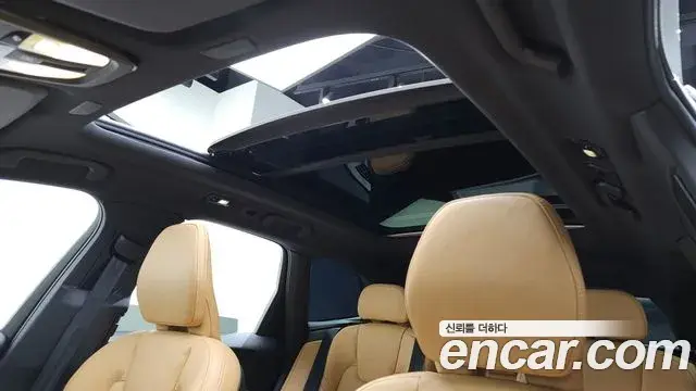 Volvo XC60 2025 — Photo 6/34