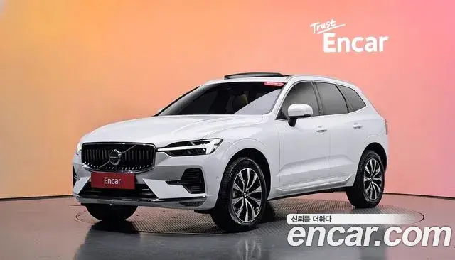Volvo XC60 2025 — Photo 27/34