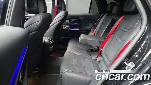 Mercedes-Benz GLC-Class 2025 — Photo 12/20