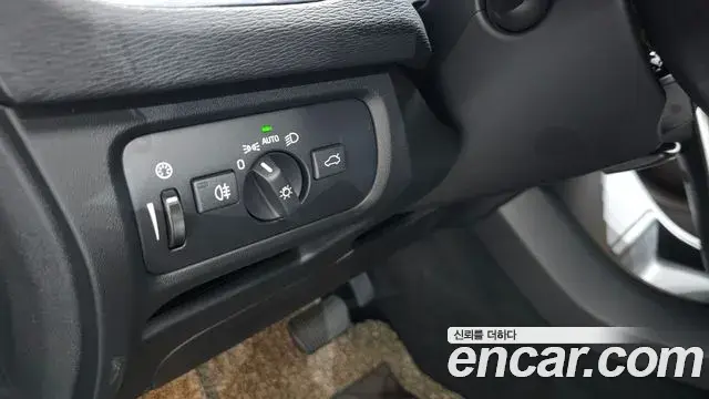 Volvo V40 Cross Country 2019 — Фото 14/20