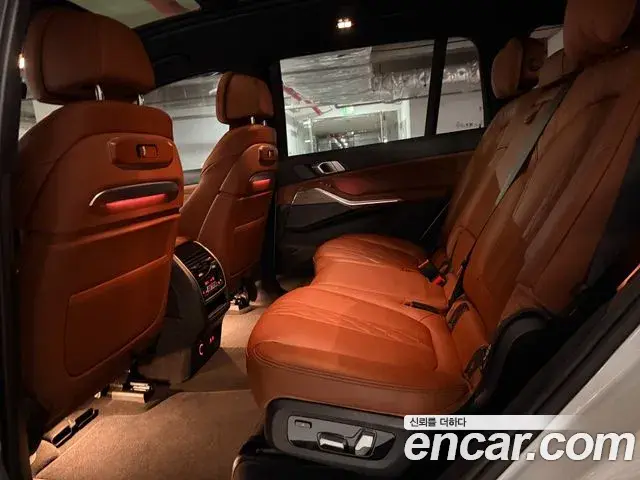 BMW X7 2024 — Photo 7/20