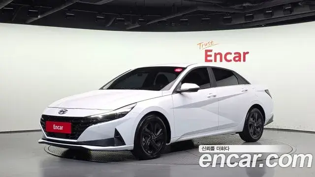 Hyundai Avante 2020 — Photo 1/20