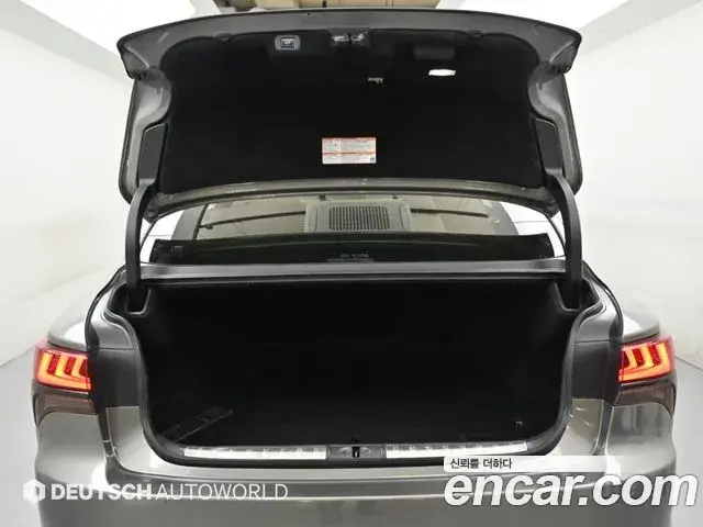 Lexus LS500 2021 — Photo 11/20