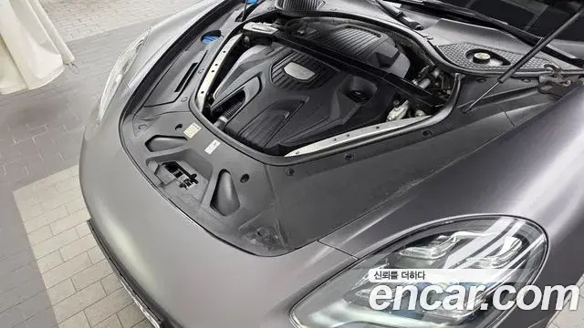 Porsche Panamera 2018 — Фото 6/20