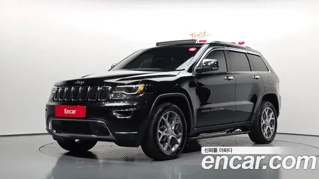 Jeep Grand Cherokee 2020 — Photo 1/20