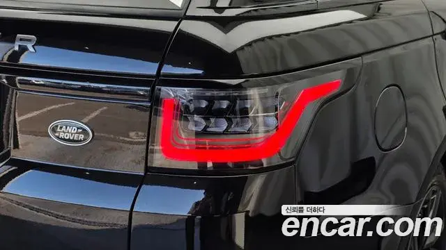 Land Rover Range Rover Sport 2019 — ფოტო 30/34