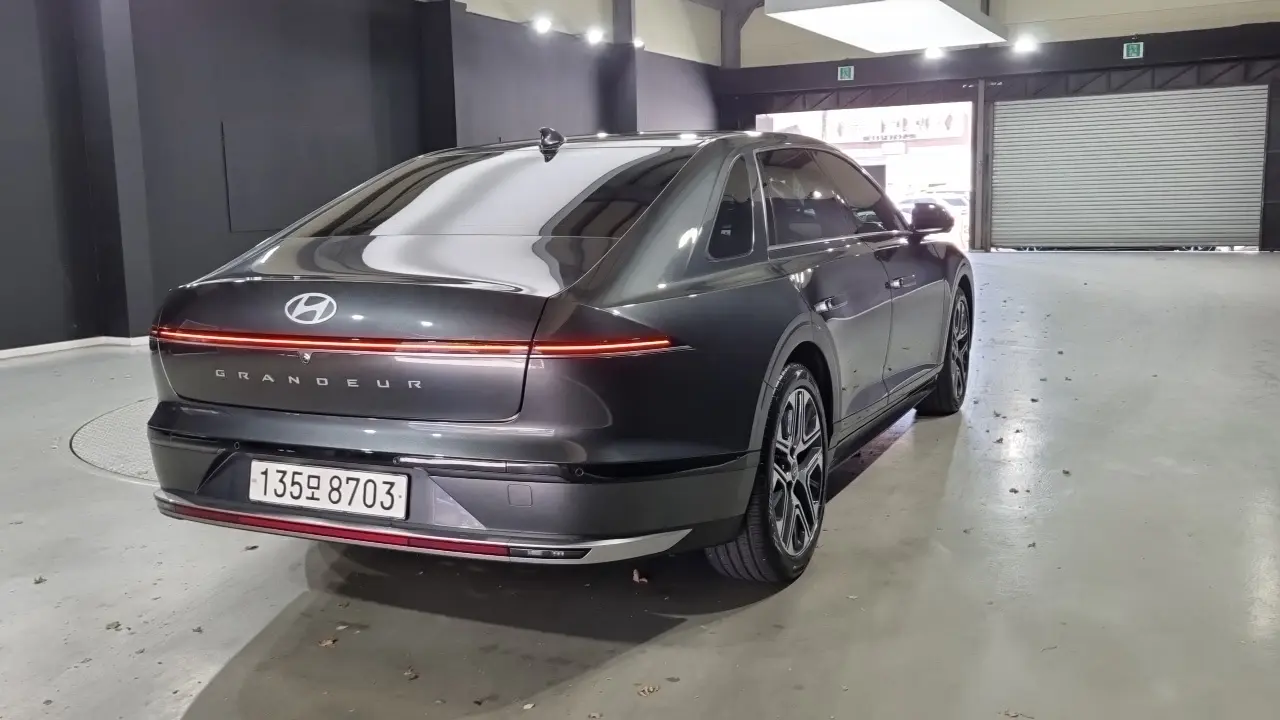 Hyundai Grandeur 2024 — Фото 1/18