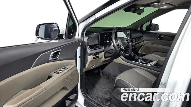 Kia Carnival 2023 — Photo 10/20