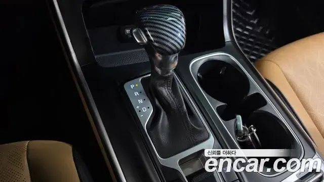 Kia Carnival 2022 — Photo 9/20