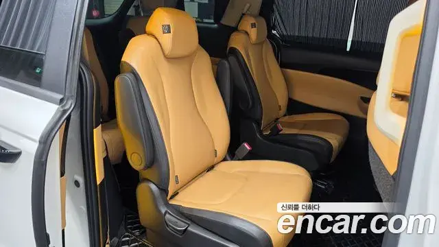 Kia Carnival 2022 — Photo 11/20